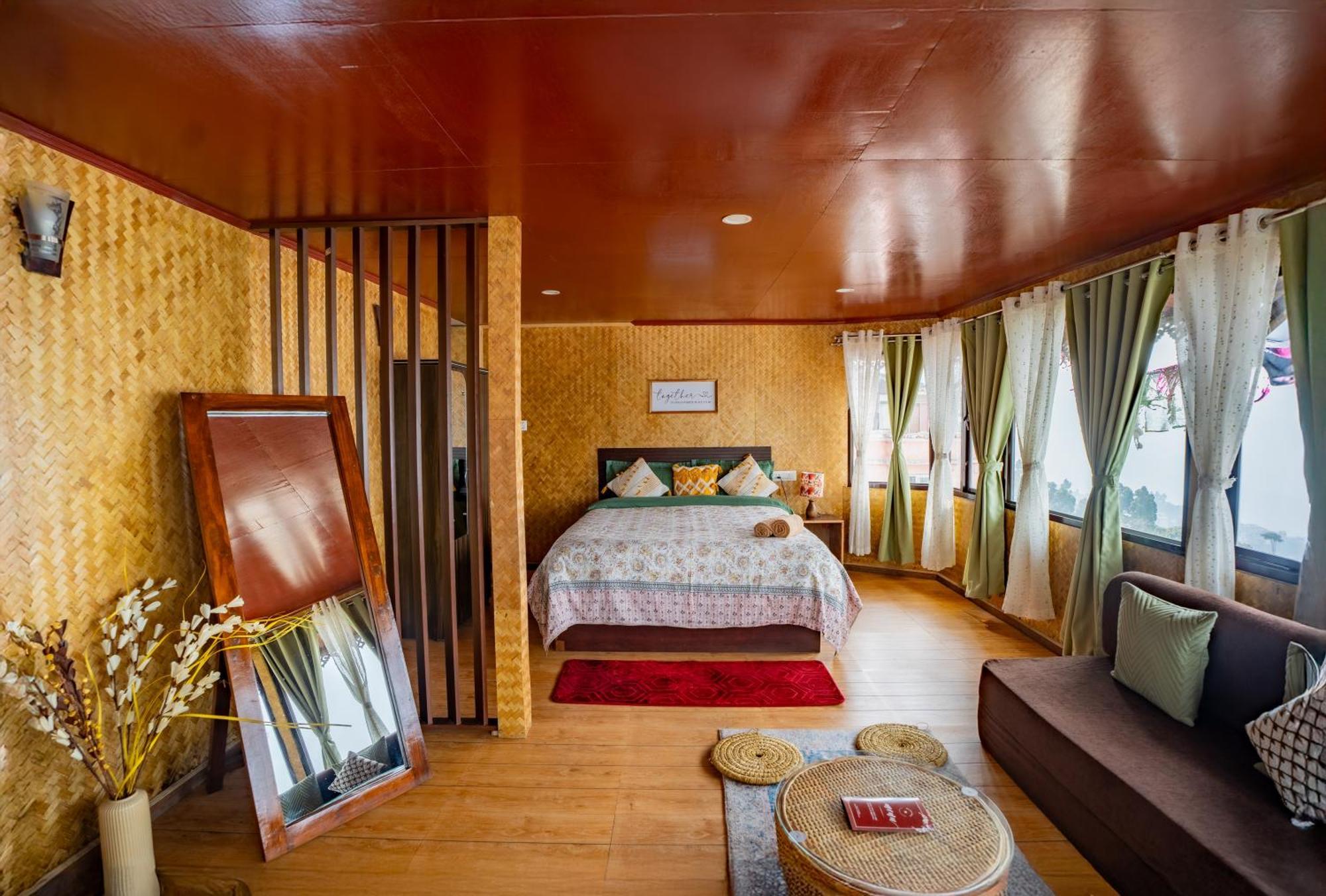 Monratino Himadrie -2 Mins Walk From Mall Road - All Rooms Have Kanchenjunga Mountain View Darjeeling  Dış mekan fotoğraf
